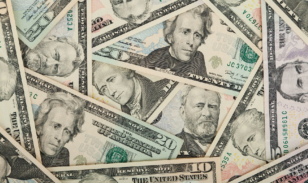 How Much Do Car Salespeople Earn?