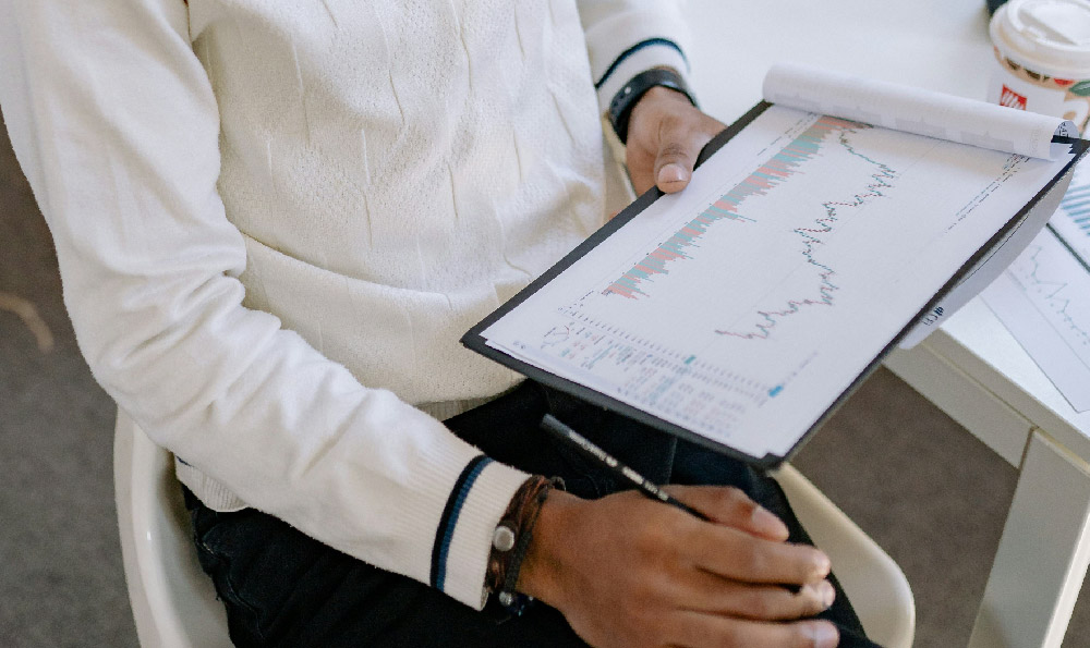 Looking to Boost Your Income: How Can You Earn Extra Money on the Side?