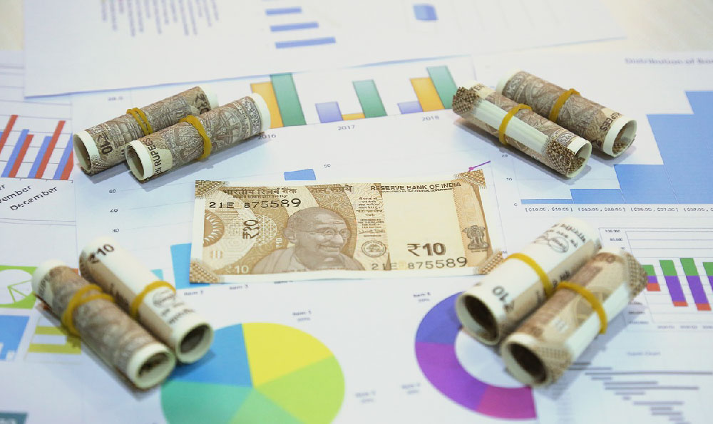 How much does Google earn, and what are its revenue sources?