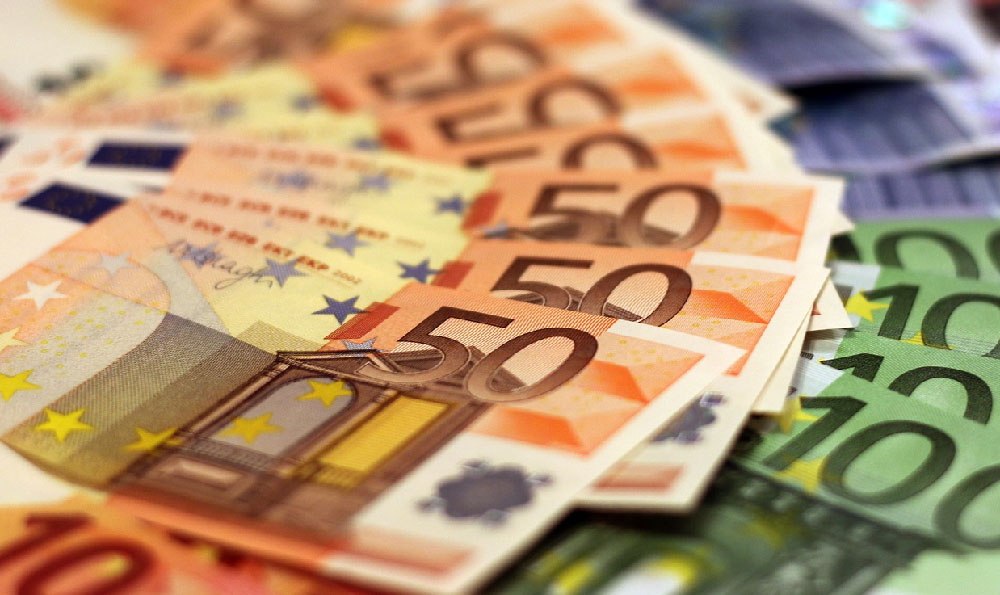 What jobs pay well? And what are the most lucrative careers?