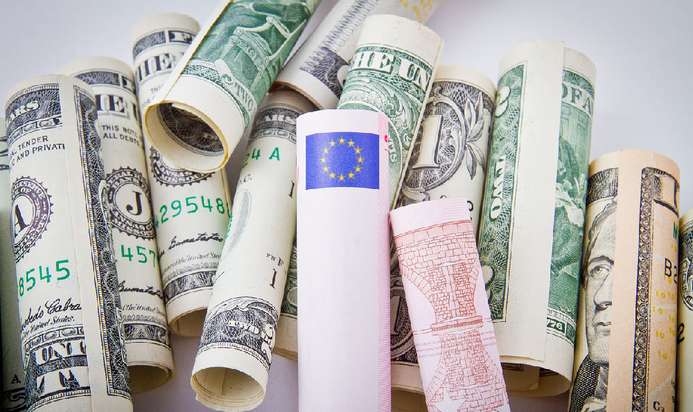 What YouTube Niches Make 16-Year-Olds Money? How Do They Do It?
