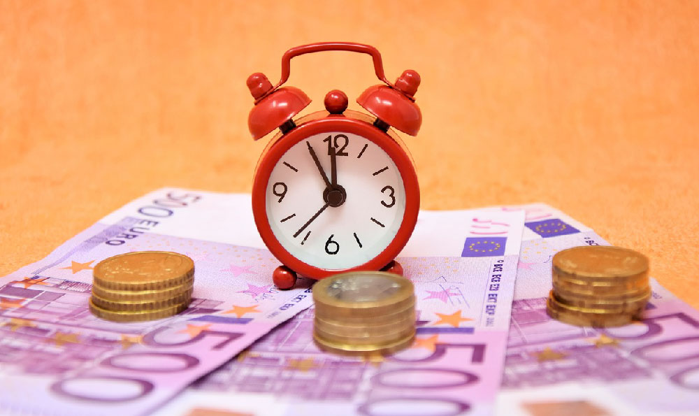 How does Zelle profit, and what's their revenue model?