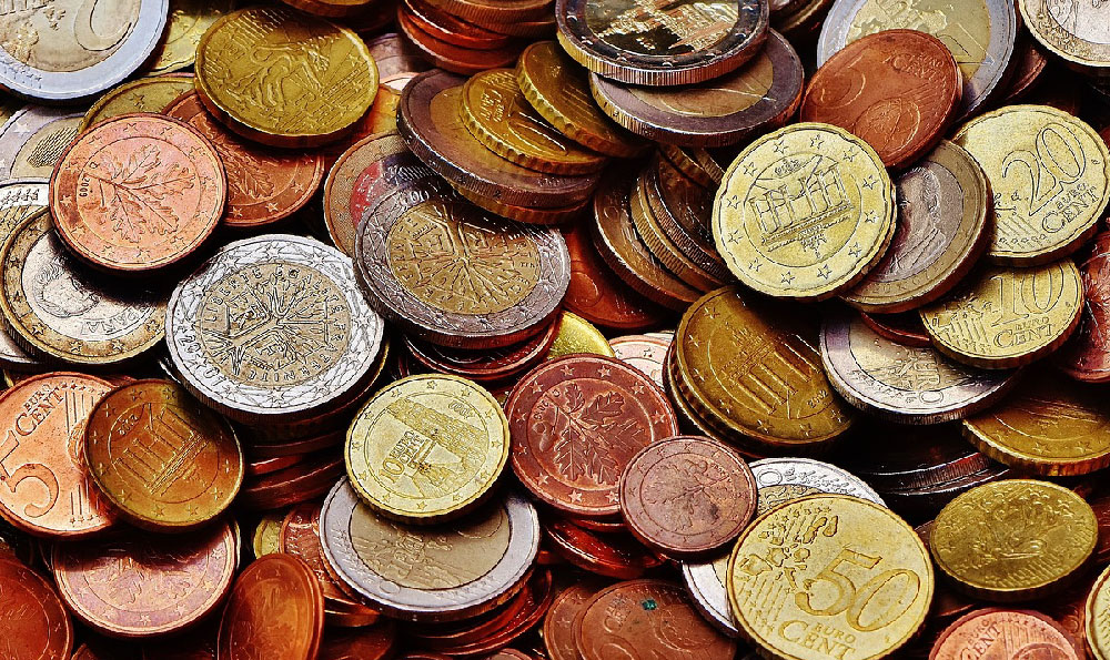 

How Much Do Tattoo Artists Earn? Average Income and Earnings Insight