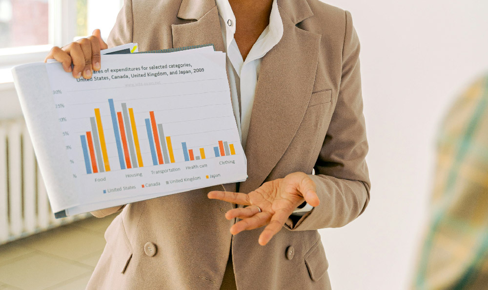how much do psychiatrists earn annually